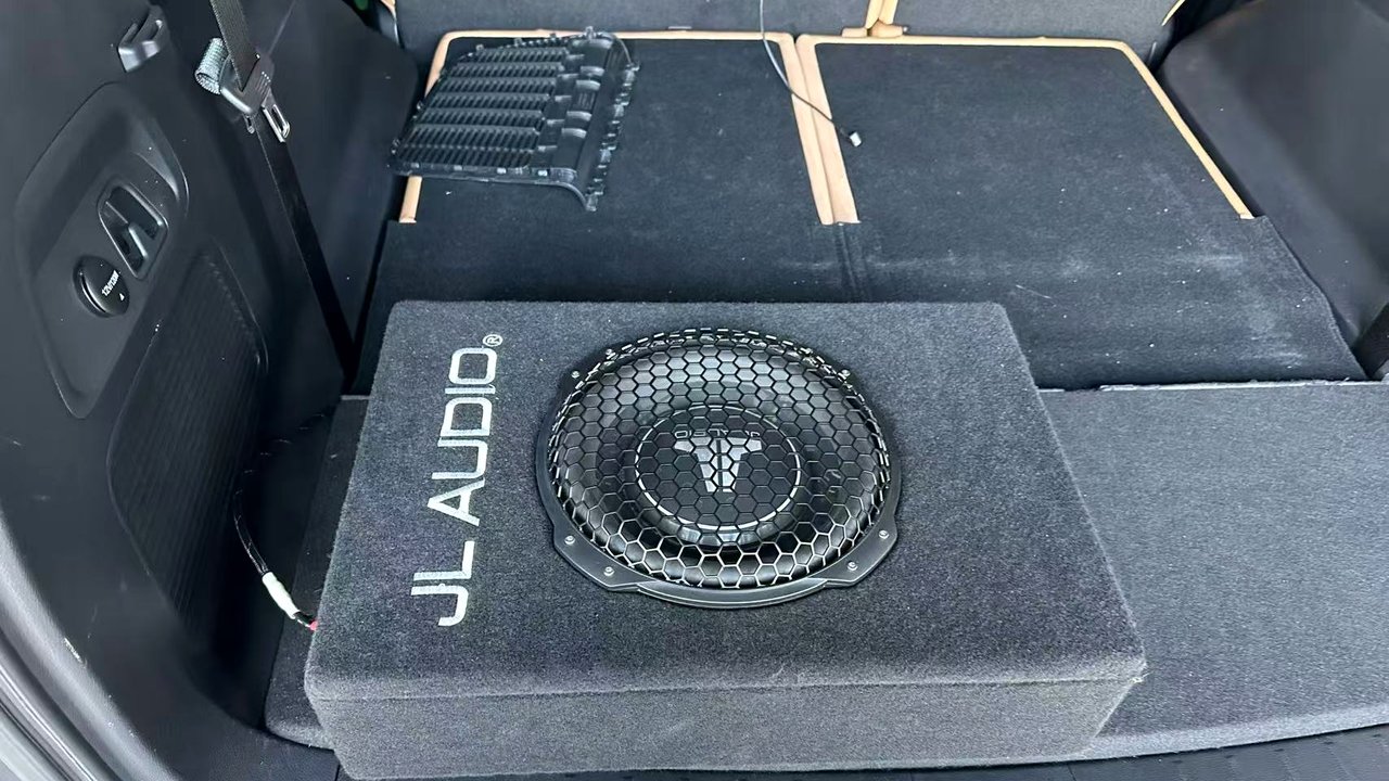 汽车音响改装比赛有哪些常见的赛事组织?IASCA、MECA、EMMA、SQC等赛事科普相关的湛江汽车音响改装实拍封面